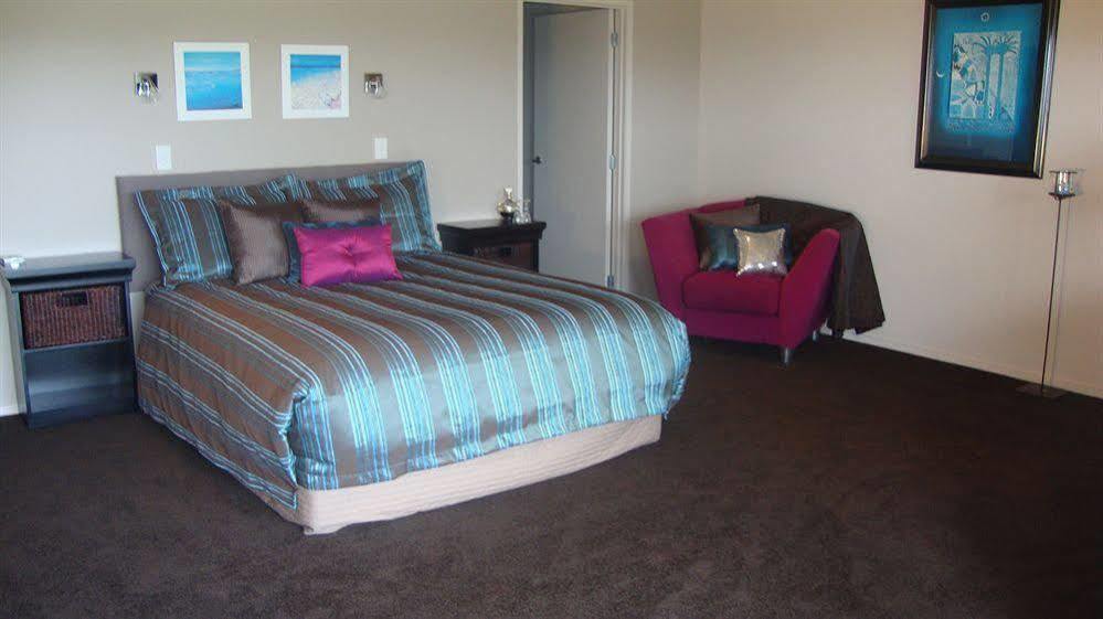 Stunning Views Bed, Breakfast & Health Retreat Bed and Breakfast Whangamata Exterior foto